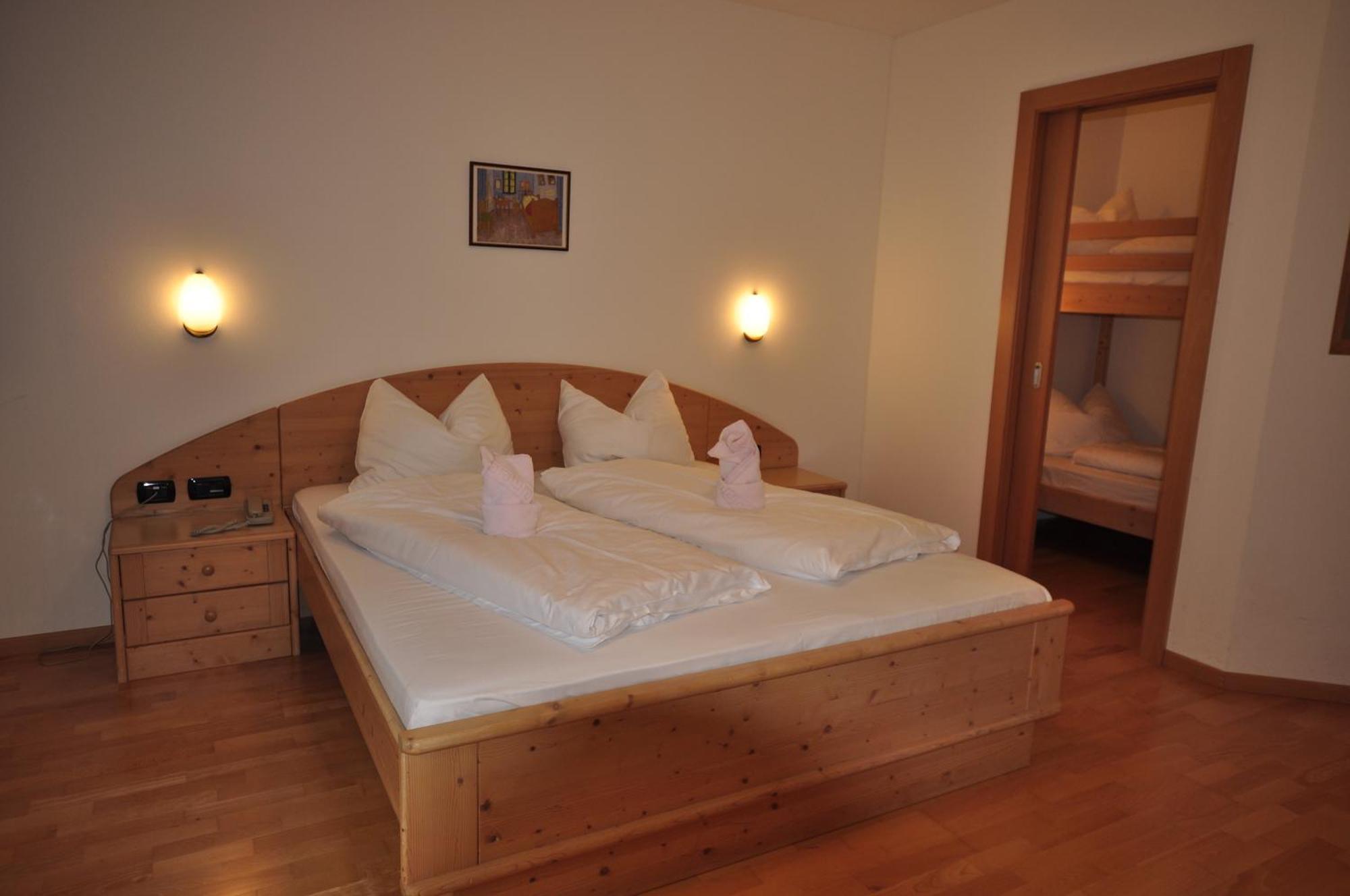 Hotel Alpin 콜레 이사르코 객실 사진